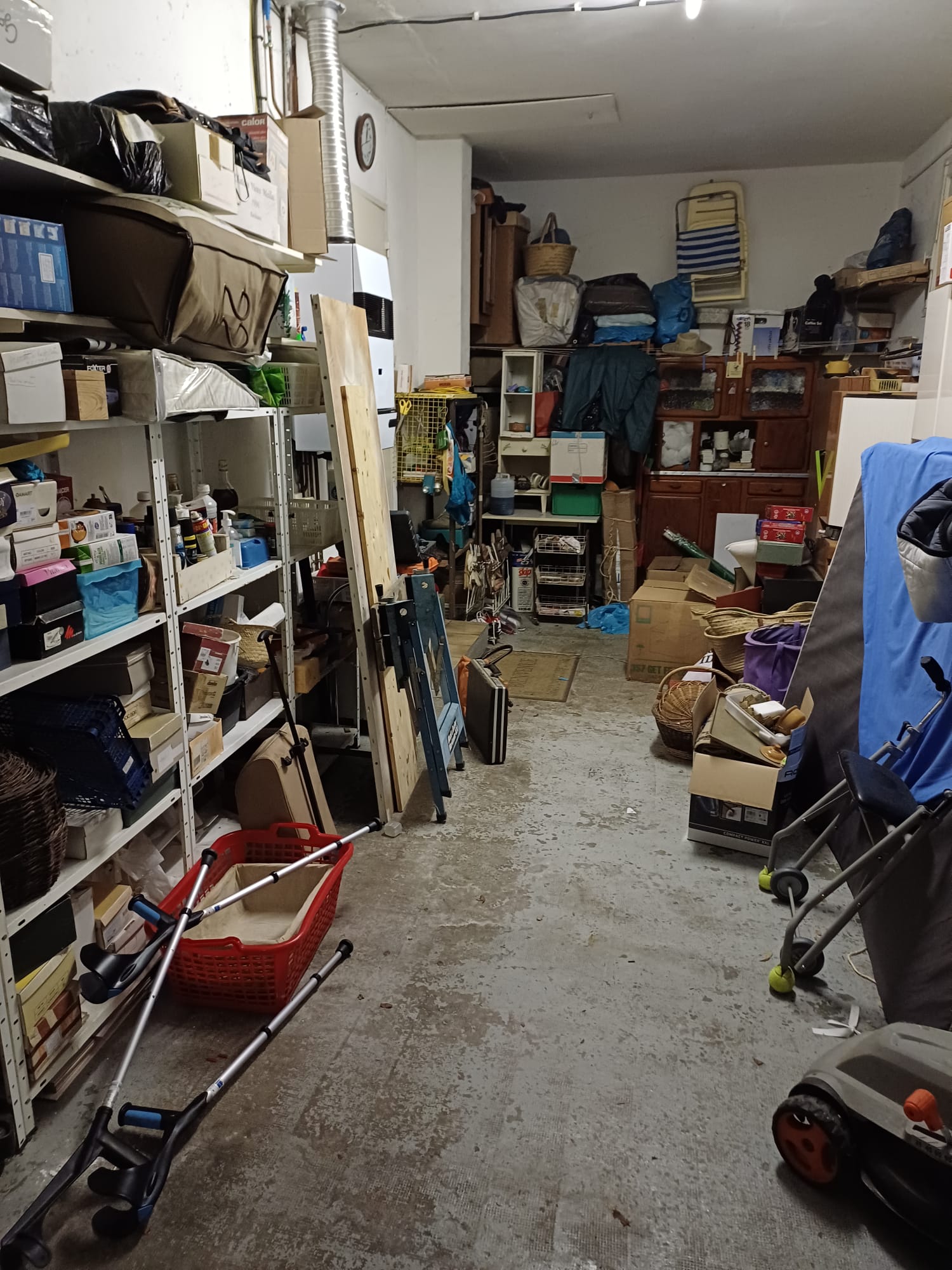 Débarras de garage / cave — avant intervention